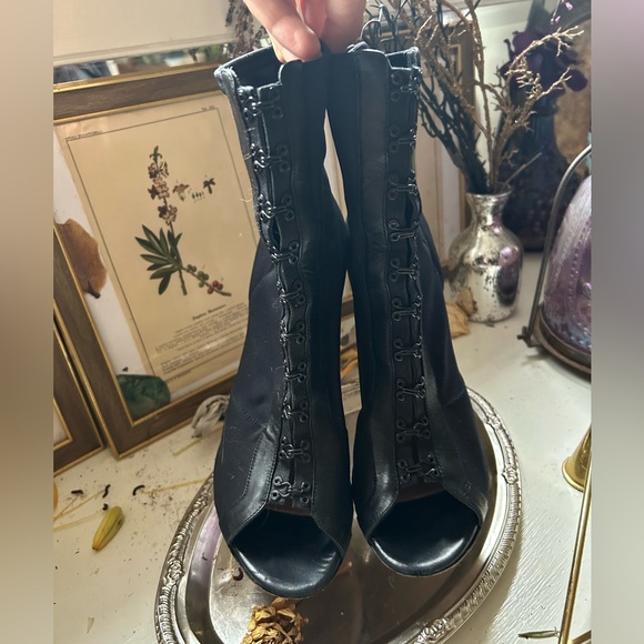 Gianvito Rossi Hook-Eye Stiletto Boots - Picture 2 of 5